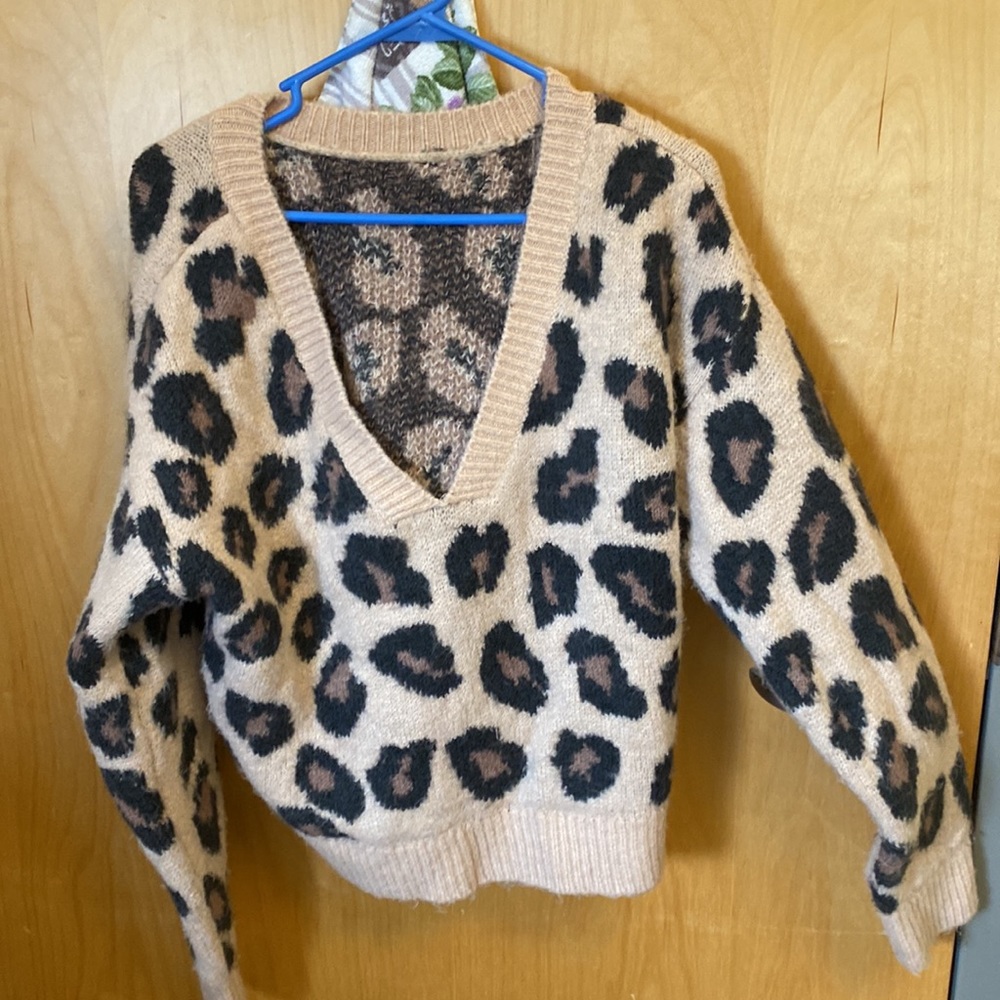 Sweater - Picture 2 of 3